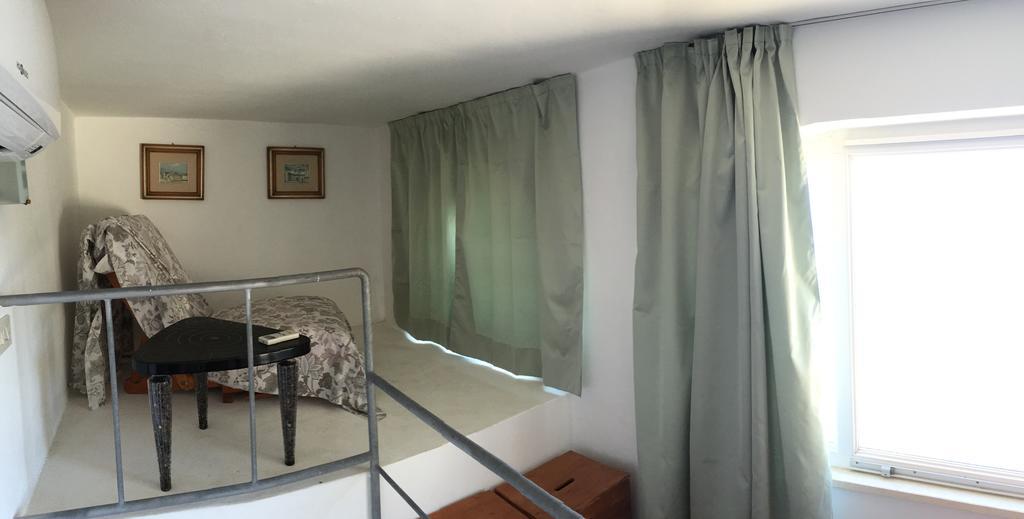 Apartament Raffaele Ponza Pokój zdjęcie