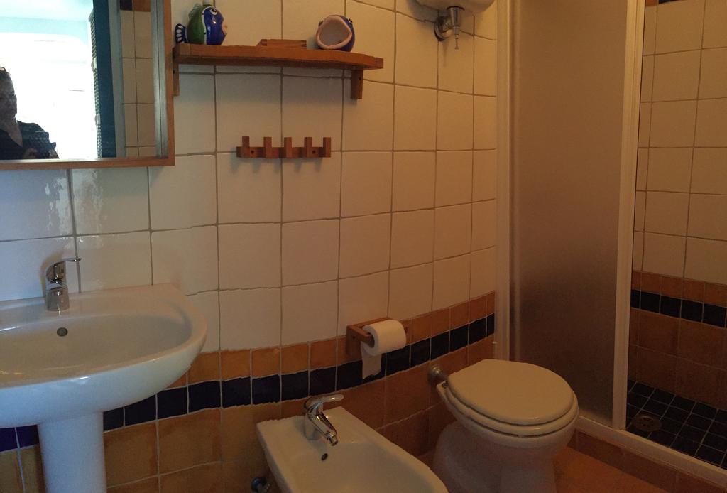 Apartament Raffaele Ponza Pokój zdjęcie